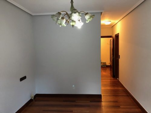 Piso exterior con parcela de garaje directa – Inmobiliaria Clausen