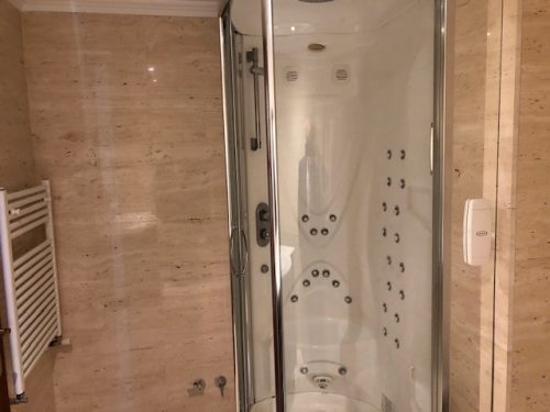 Piso exterior con parcela de garaje directa – Inmobiliaria Clausen