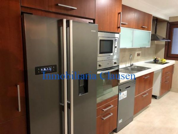 Piso exterior con parcela de garaje directa – Inmobiliaria Clausen