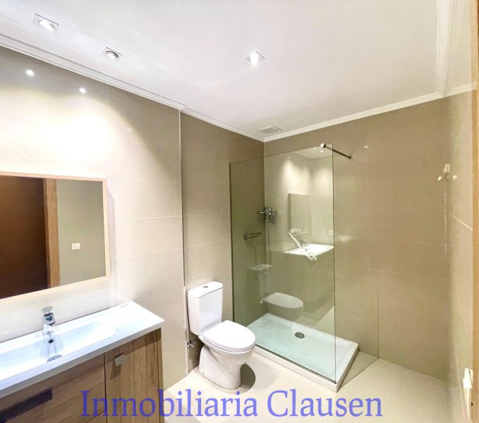 Baño-principal-limpio-L-679x600.jpg